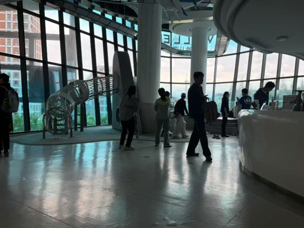 股票配资app 唯儿诺疑陷“挤兑潮”:消费者恐慌抢兑镜框、基层员工称确有欠薪